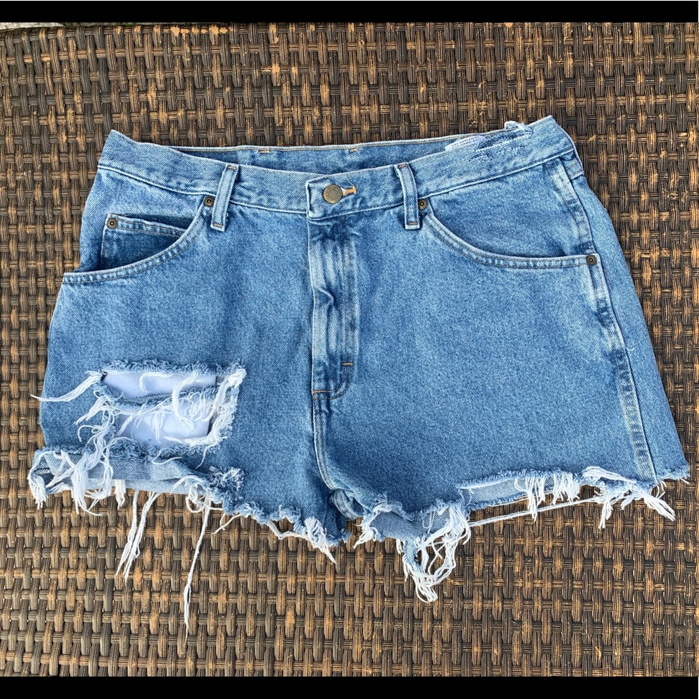 Vintage High Waisted Wrangler Cut Off Shorts
